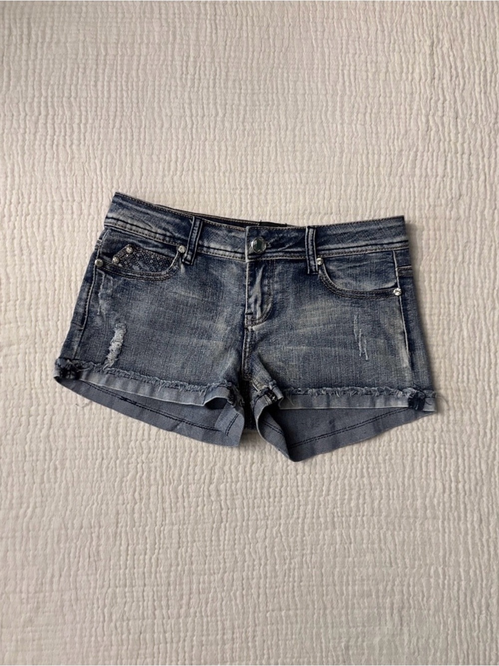 2B Bebe y2k low rise blue denim shorts size 4